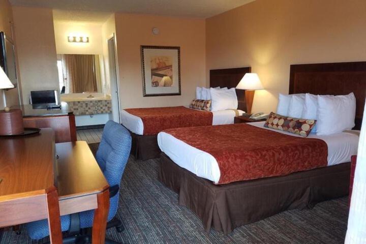 Sun Inn And Suites Кисими Екстериор снимка