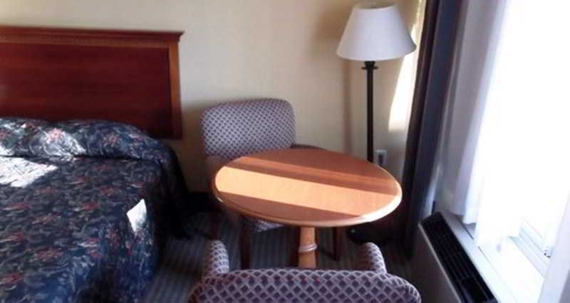 Sun Inn And Suites Кисими Екстериор снимка