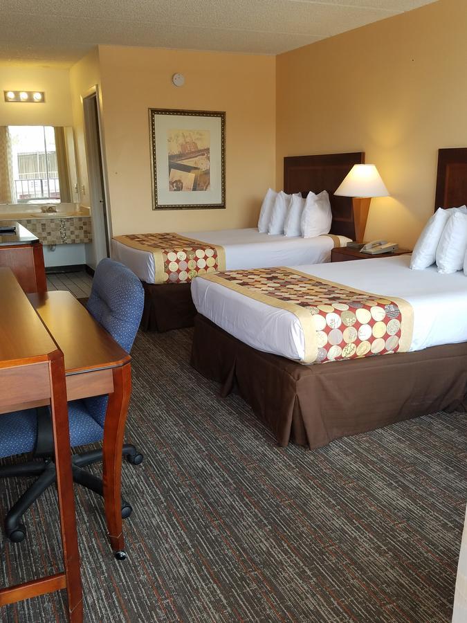 Sun Inn And Suites Кисими Екстериор снимка