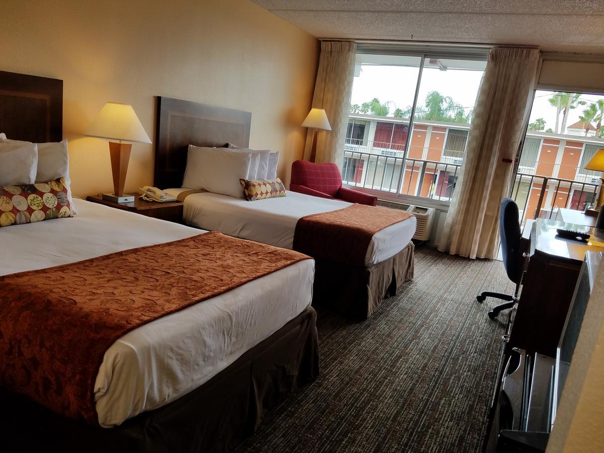 Sun Inn And Suites Кисими Екстериор снимка