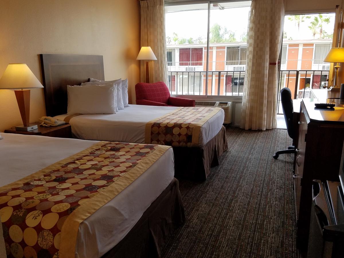 Sun Inn And Suites Кисими Екстериор снимка
